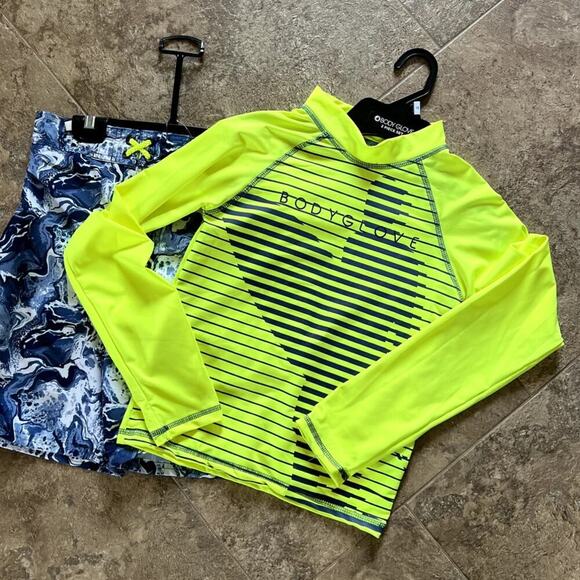 Body Glove 2-piece set, long sleeve top and shorts., Boys size 12 - Picture 1 of 7